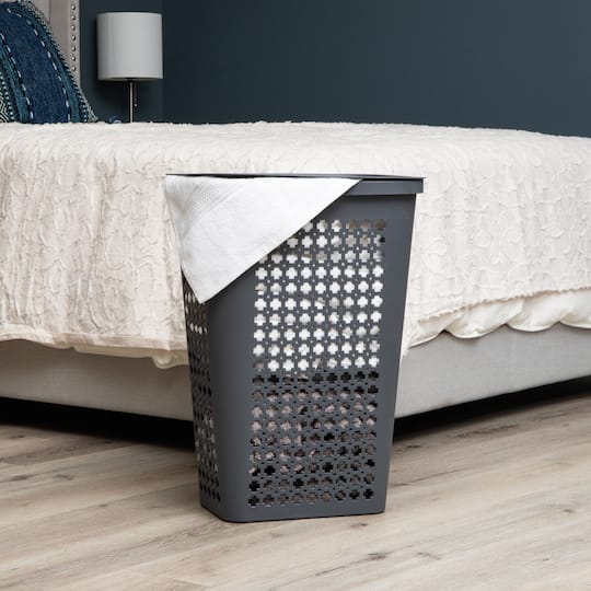 Mind Reader 50L Tapered Laundry Hamper with Swiss Cross Cut-Outs
